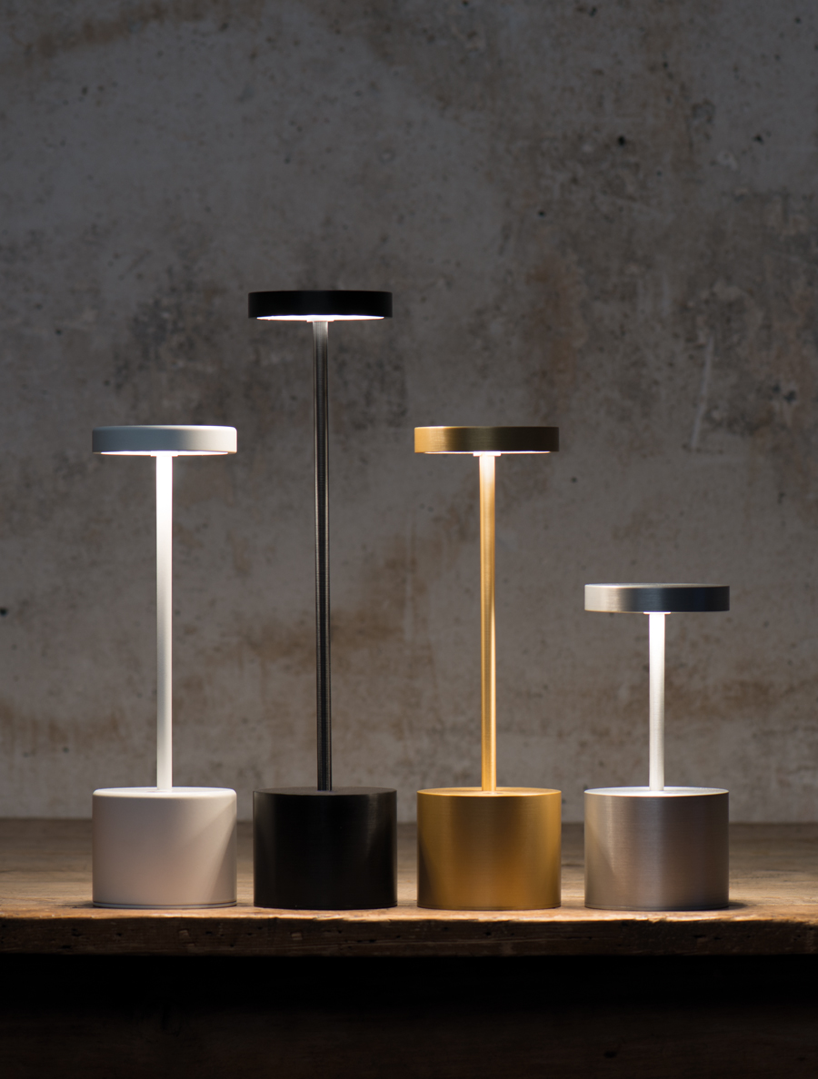 La Lampe sans fil LUXCIOLE, à LED : Lampe de table pour un usage intérieur  ou extérieur - nomade